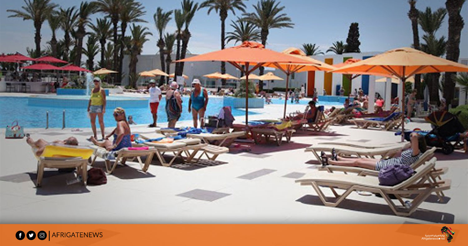 بعد أن كان المنقذ للمواسم السياحية الماضية..  التونسي يفقد قدرته على الاصطياف.. ويصبح "عجلة احتياطية" للنزل 